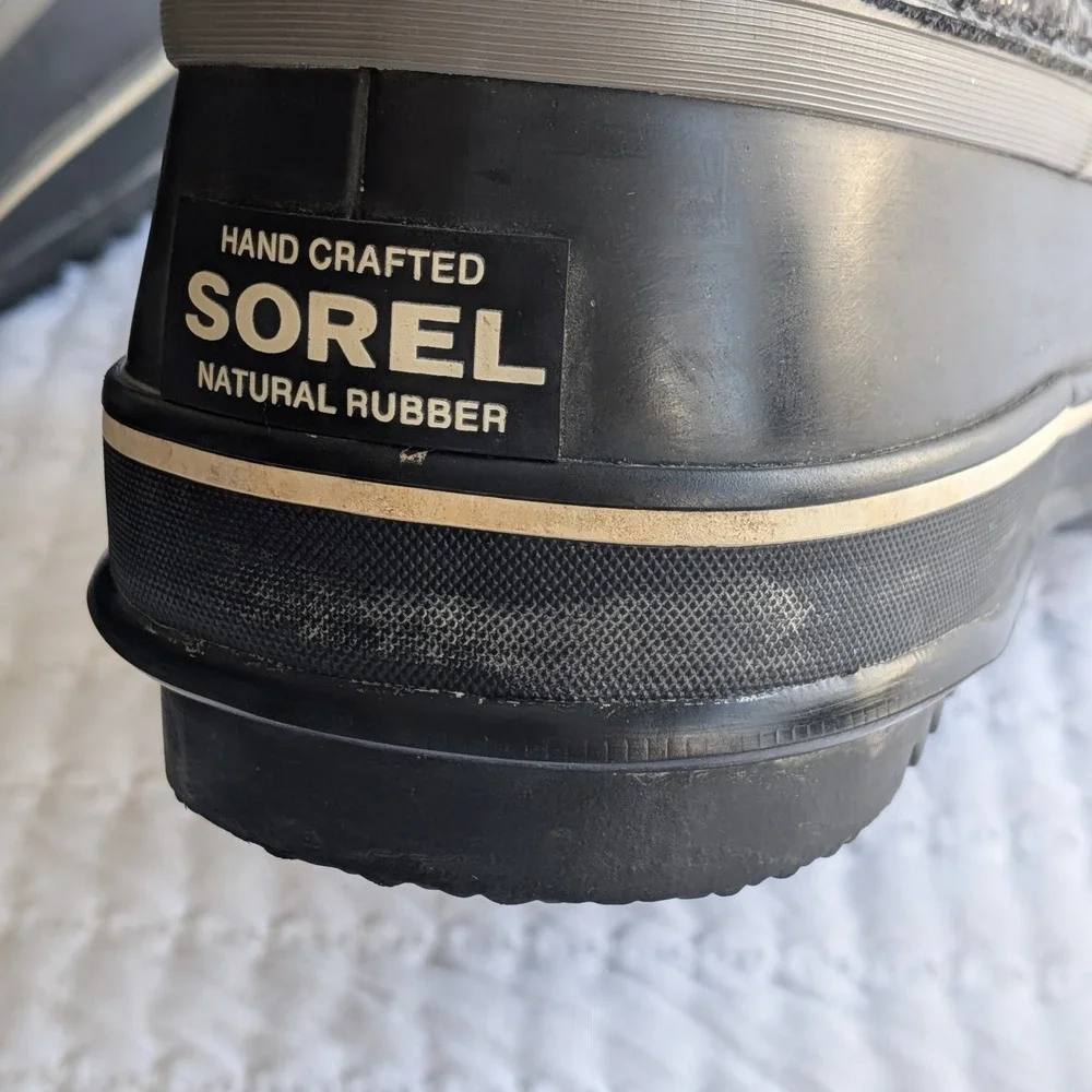Sorel Dahlia Waterproof Patent Leather Mid Calf‎ Lace Up Snow Boots Black US 9
